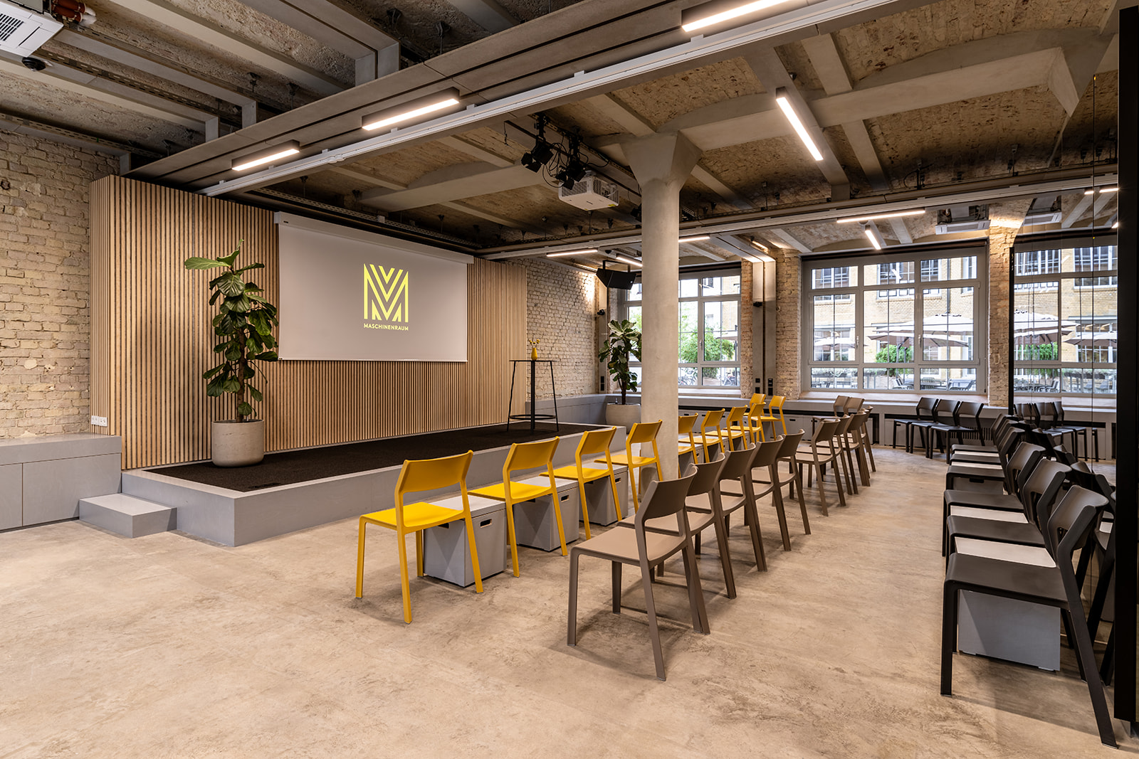 Maschinenraum – Stage